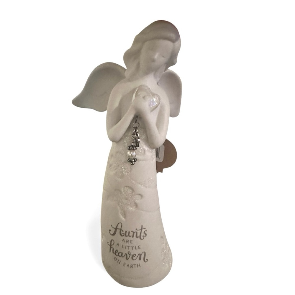 Hallmark Ceramic Angel “Aunts Are A Little Heaven On Earth”